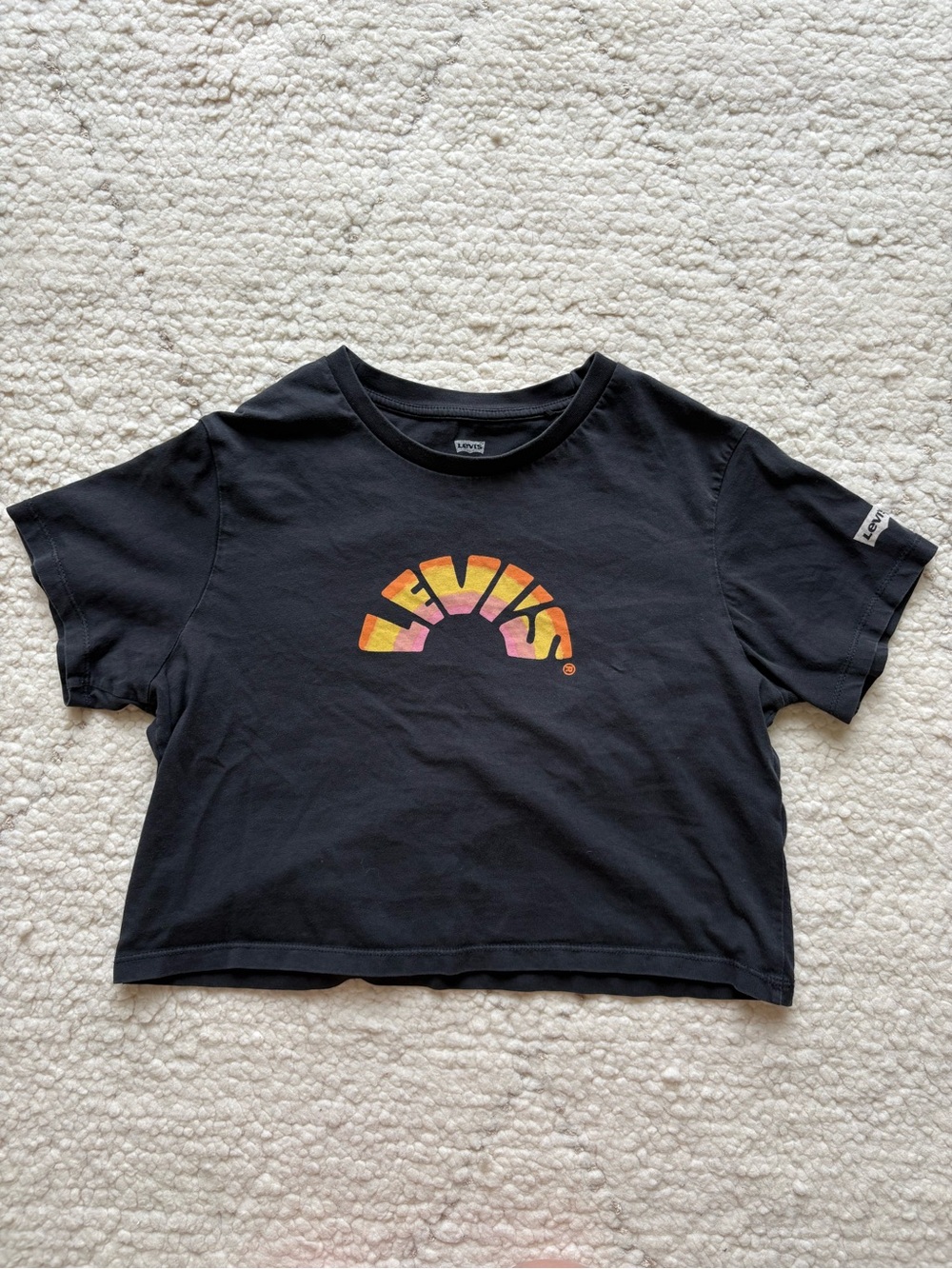 Levi's Black Crop Tee